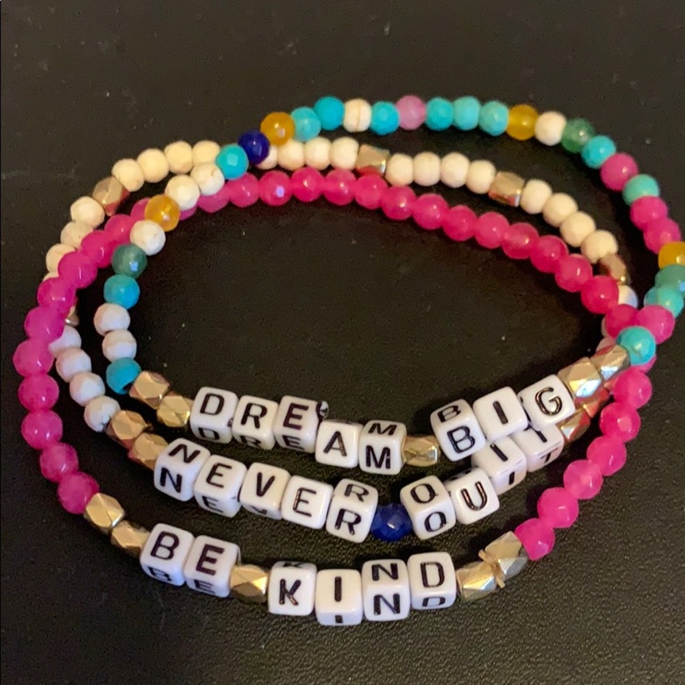 Cute bead Stack set bracelets Be Kind Dream Big Never Quit inspirational